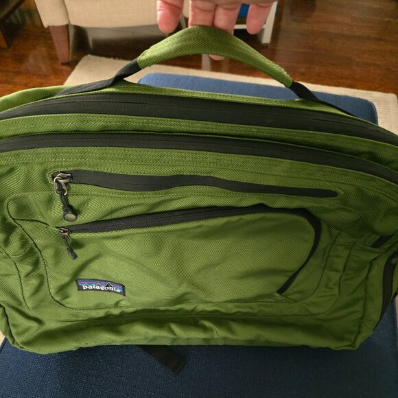 Used Green Patagonia Carry-on/Weekender bag MCL - Picture 3 of 16